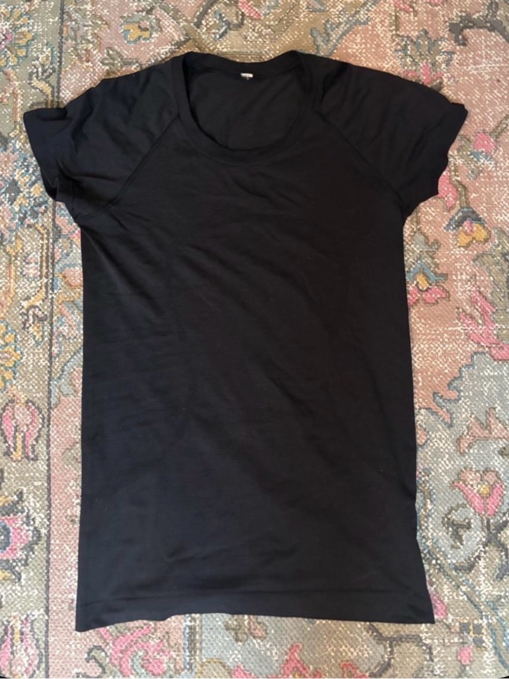 lululemon athletica Black Short Sleeve Women's Swiftly Top